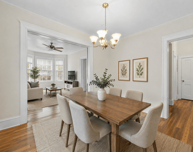 210 N Marion Street - Photo Thumbnail 3