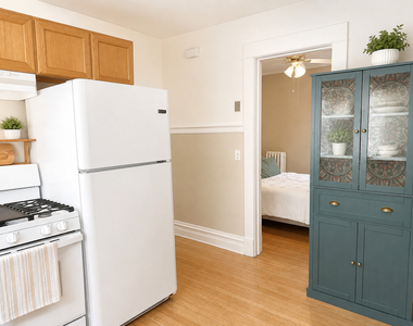 210 N Marion Street - Photo Thumbnail 12