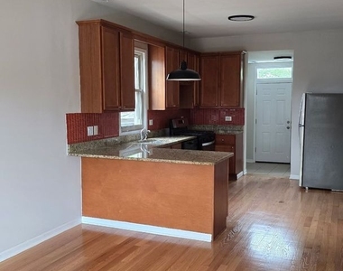 6834 S Dorchester Avenue - Photo Thumbnail 1