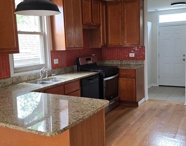 6834 S Dorchester Avenue - Photo Thumbnail 7