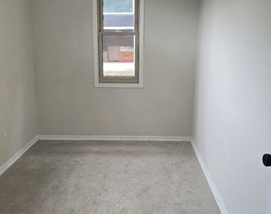 6834 S Dorchester Avenue - Photo Thumbnail 18