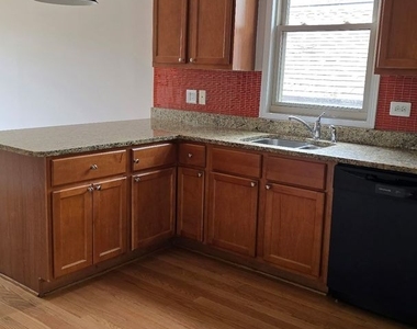 6834 S Dorchester Avenue - Photo Thumbnail 9