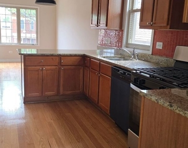 6834 S Dorchester Avenue - Photo Thumbnail 10