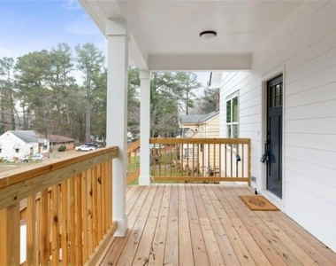 2932 Palm Drive - Photo Thumbnail 1