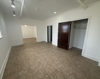 3258 Maple Avenue - Photo Thumbnail 1