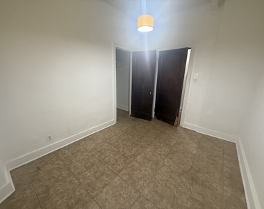 3258 Maple Avenue - Photo Thumbnail 6