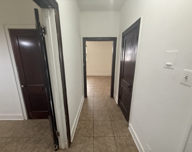 3258 Maple Avenue - Photo Thumbnail 11