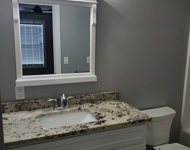 701 Cross Street - Photo Thumbnail 28
