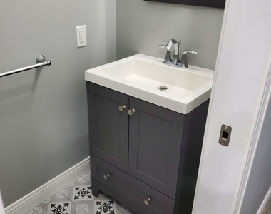 701 Cross Street - Photo Thumbnail 13