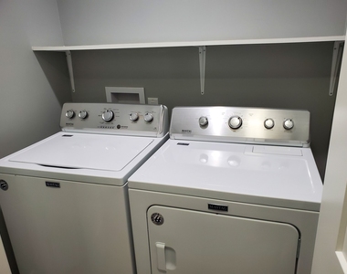 701 Cross Street - Photo Thumbnail 8