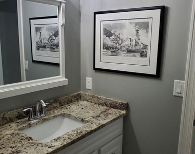 701 Cross Street - Photo Thumbnail 22