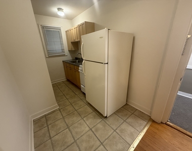 18 E Northwest Highway - Photo Thumbnail 7
