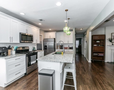 518 Erin Avenue Sw - Photo Thumbnail 12