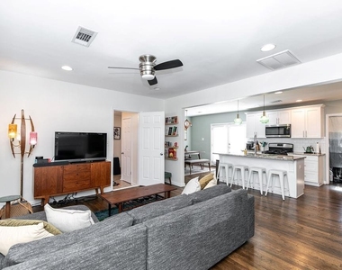 518 Erin Avenue Sw - Photo Thumbnail 1