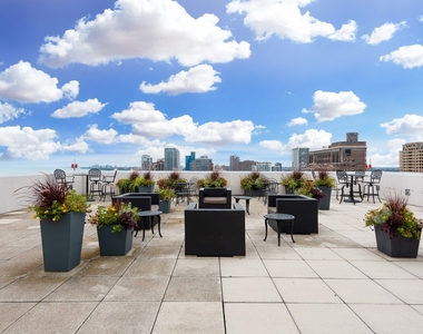 1322 S Prairie Avenue - Photo Thumbnail 12