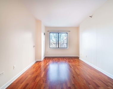 1322 S Prairie Avenue - Photo Thumbnail 8