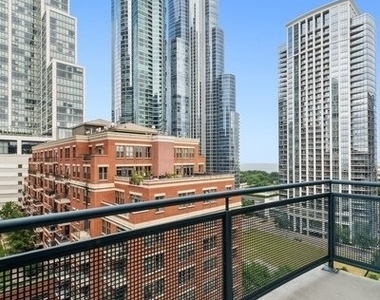 125 E 13th Street - Photo Thumbnail 15