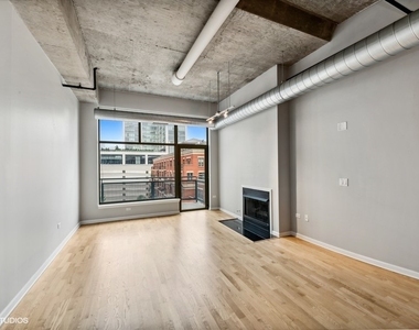 125 E 13th Street - Photo Thumbnail 1