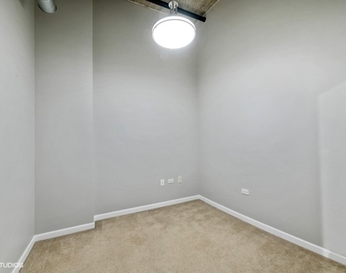 125 E 13th Street - Photo Thumbnail 11