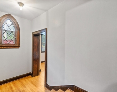 532 Hillside Avenue - Photo Thumbnail 6