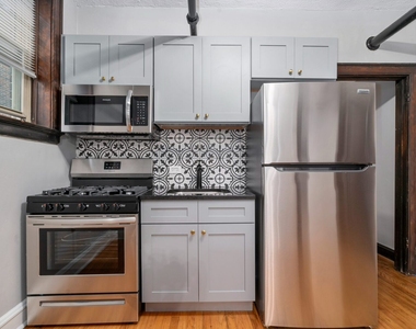 532 Hillside Avenue - Photo Thumbnail 2