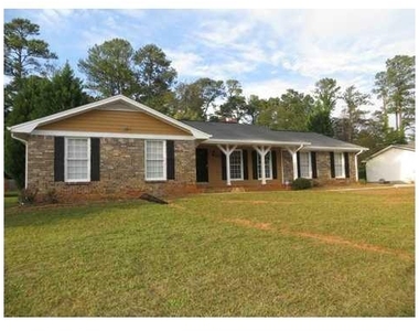 2366 Fairview Road - Photo Thumbnail 15