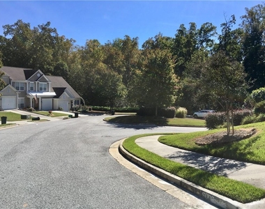 6004 Falling Water Court - Photo Thumbnail 21