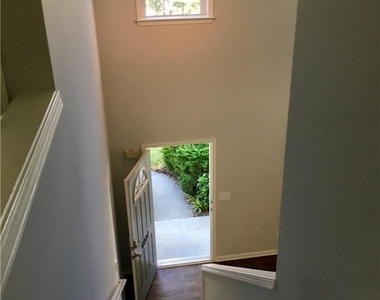 6004 Falling Water Court - Photo Thumbnail 12