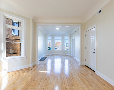 2137 N Western Avenue - Photo Thumbnail 3