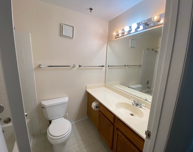 3265 Kirchoff Road - Photo Thumbnail 8