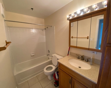 3265 Kirchoff Road - Photo Thumbnail 10
