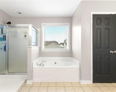 3538 Old Towne Lane - Photo Thumbnail 16