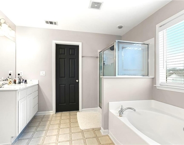 3538 Old Towne Lane - Photo Thumbnail 15