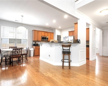 3538 Old Towne Lane - Photo Thumbnail 2