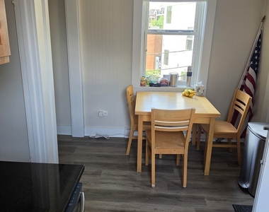 4321 N Leavitt Street - Photo Thumbnail 2