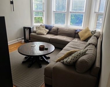 4321 N Leavitt Street - Photo Thumbnail 9