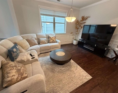 1510 Kaden Lane - Photo Thumbnail 5