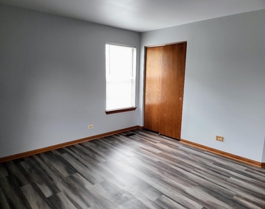 600 W Streamwood Boulevard - Photo Thumbnail 10