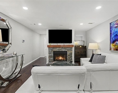 7 Saint Claire Lane Ne - Photo Thumbnail 3