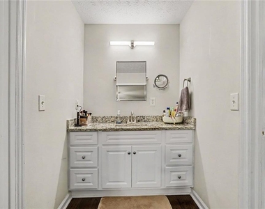 7 Saint Claire Lane Ne - Photo Thumbnail 12