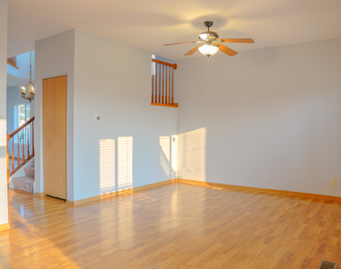 2208 Rebecca Circle - Photo Thumbnail 13