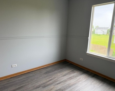 2208 Rebecca Circle - Photo Thumbnail 11