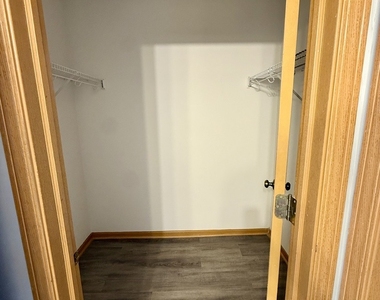 2208 Rebecca Circle - Photo Thumbnail 2