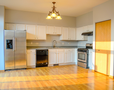 2208 Rebecca Circle - Photo Thumbnail 12