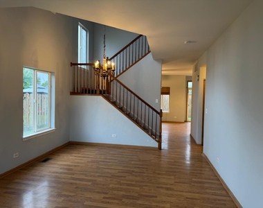 2208 Rebecca Circle - Photo Thumbnail 6
