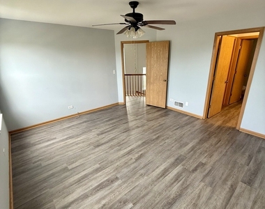 2208 Rebecca Circle - Photo Thumbnail 5