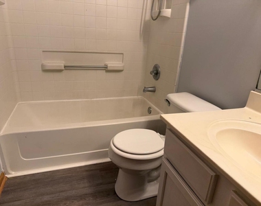2208 Rebecca Circle - Photo Thumbnail 13