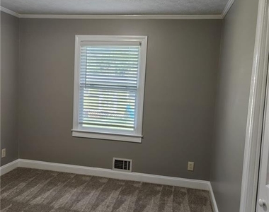 119 Bonnie Lane - Photo Thumbnail 3