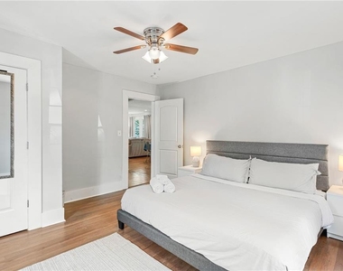 1026 Deckner Avenue Sw - Photo Thumbnail 7