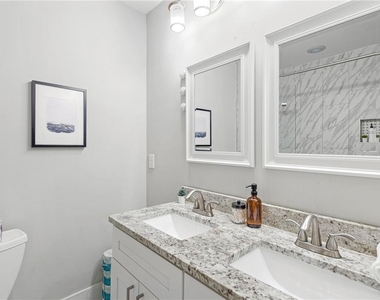 1026 Deckner Avenue Sw - Photo Thumbnail 14